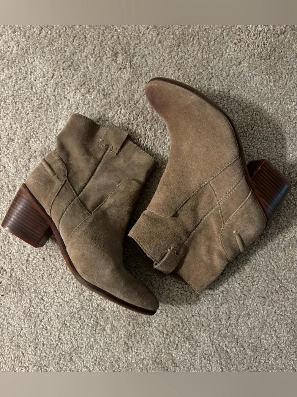 Vince Camuto taupe suede